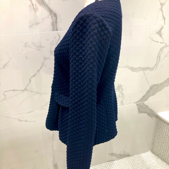 Armani Colezioni blazer, very elegant and sexy! Size 42 - Picture 4 of 7